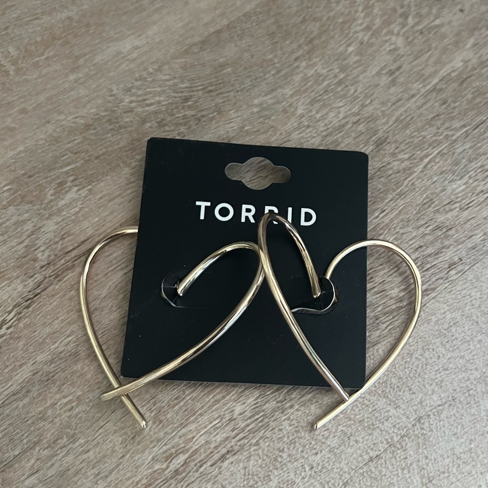 Torrid Gold Wire Heart Earrings